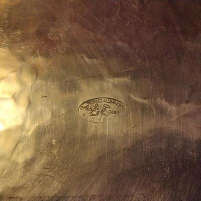 Intaglio Design By E.M.P.C. 14" by 9" Aluminum Tray