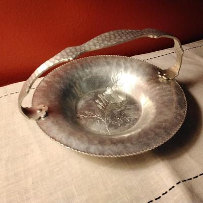 Vintage Continental Silver Co Brilliantone Wild Rose 1088 Aluminum Basket 8"