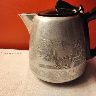 Vintage Swan Brand Willo Ware Aluminum Tea/Coffee Pot Made in England 1 1/2 Pint Blue Willow Pattern
