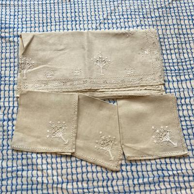 Vintage Hand Stitched Linen Table Cloth and Napkins