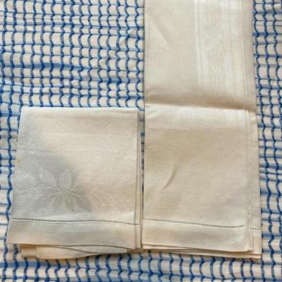 Damask Vintage Hand Towels