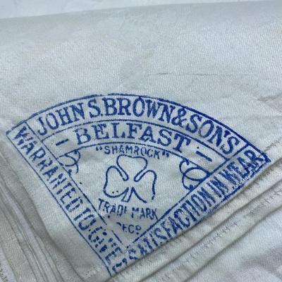Vintage "John Brown & Sons Irish Damask Table Cloth With 12 Dinner Napkins.