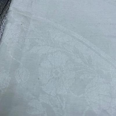 Vintage "John Brown & Sons Irish Damask Table Cloth With 12 Dinner Napkins.