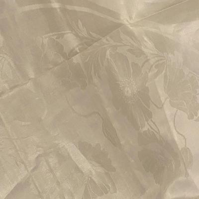 Vintage "John Brown & Sons Irish Damask Table Cloth With 12 Dinner Napkins.