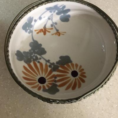 Antique Porcelain Japanese  AWAJI Bowl in Silver Wire handle