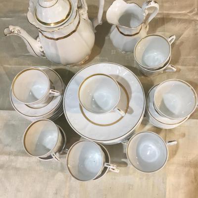 Vintage Early English luncheon Tea Set