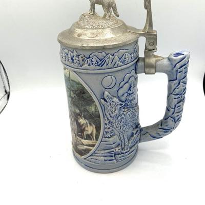 LaangtonCrown "Scouting the Bluffs" Tankard, art work by Kevin Daniel