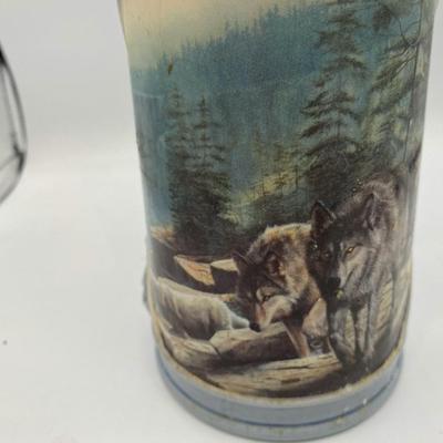 LaangtonCrown "Scouting the Bluffs" Tankard, art work by Kevin Daniel