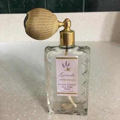 Vintage Roger & Gallet Lavande extra -virile empty perfume bottle bottle with atomizer.