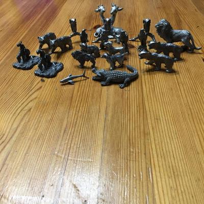 Lot (21) miniature pewter animal figurines