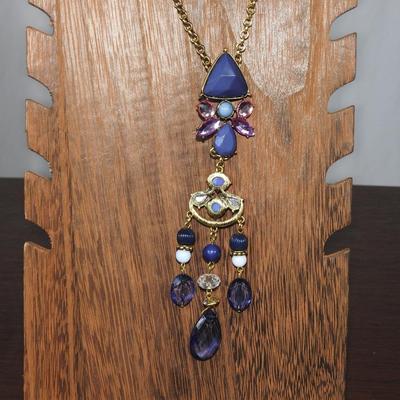 Fashion costume jewelry necklace