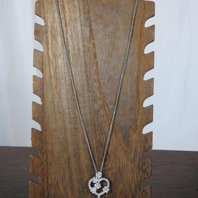 Dazzling key fashion costume jewelry necklace