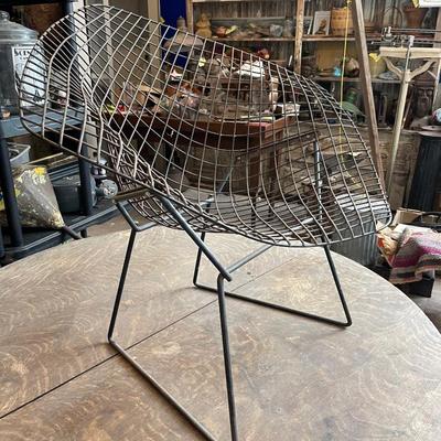 Bertoia Mid Century Chair