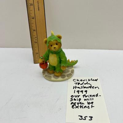 1997 Cherished Teddy " Our Friendship will never go Extinct"