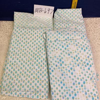 2 sets of Twin Sheets
