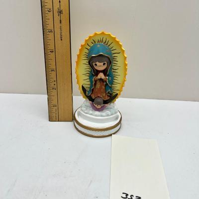 Precious Moments figurine Rosary holder  Mary