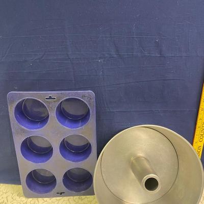 Rubber Muffin and Angel Food Pan