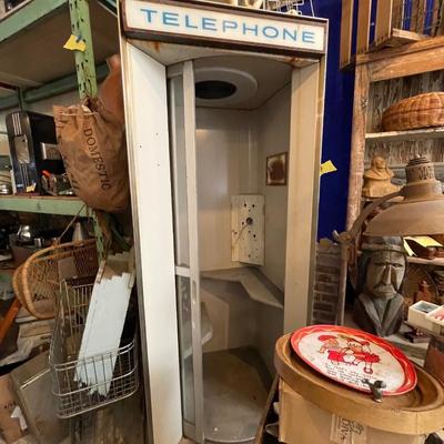 KS-19206 1960â€™s Pocket Round Door Phone Booth