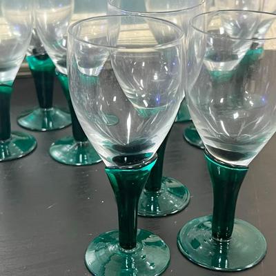 Amazing lot of glasses