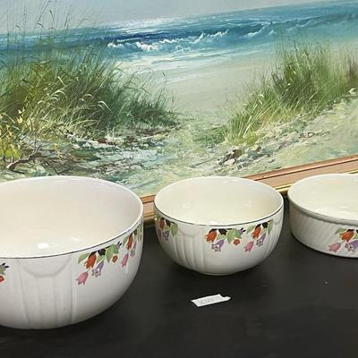 Set Of Bowls