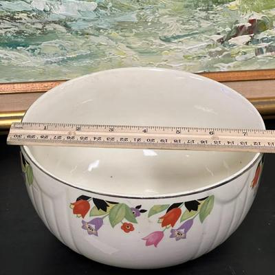 Set Of Bowls