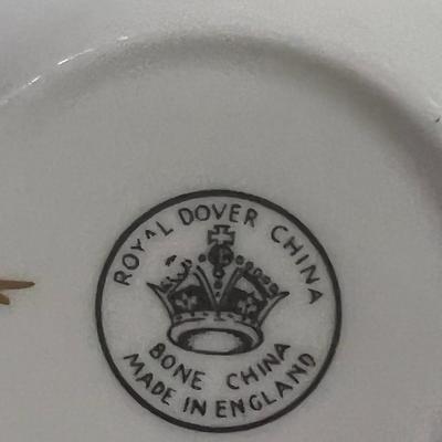 Wonderful LOT of TEACUPS FAMOUS BRANDS