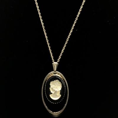 Vintage Glass Cameo Necklace