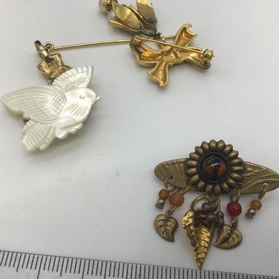 Lot of 4 Miscellaneous Pins