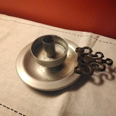 Aluminum candlestick holder with handle