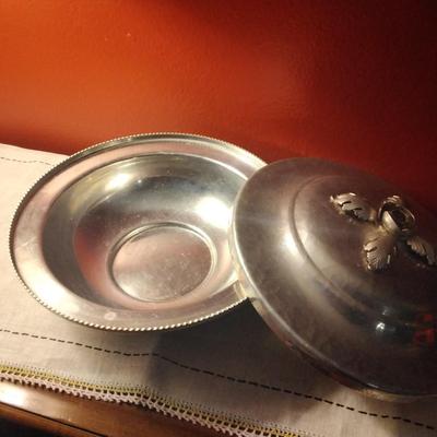 Covered Hammered Aluminum Casserole Serving Dish