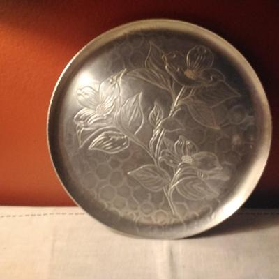 Hammered Aluminum flower patterned circular serving tray