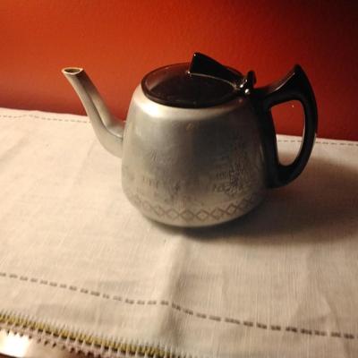 Swan Brand -Willo Ware teapot