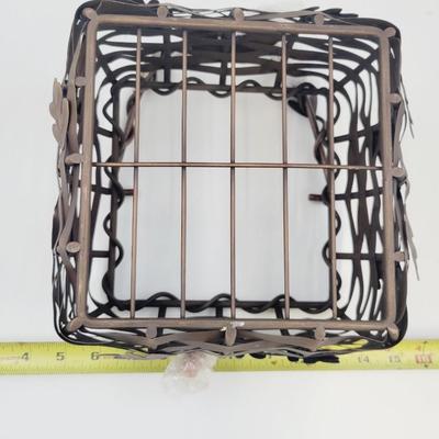 NEW IMPROVEMENTS METAL SQUARE ACORN BASKET