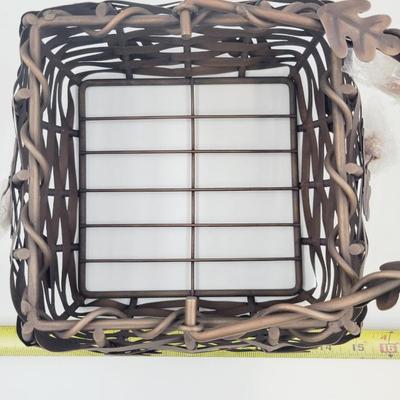 NEW IMPROVEMENTS METAL SQUARE ACORN BASKET