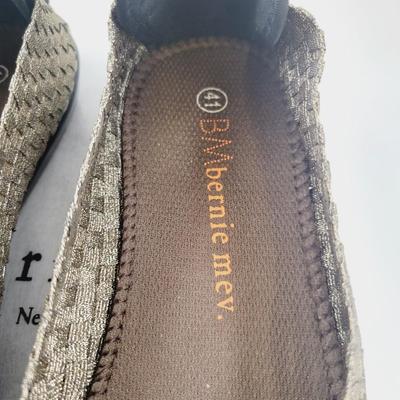 LIKE NEW BM BERNIE MEV SIZE 41 WOVEN SLIP ON SHOES