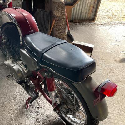 1965 Honda 305 Super Hawk