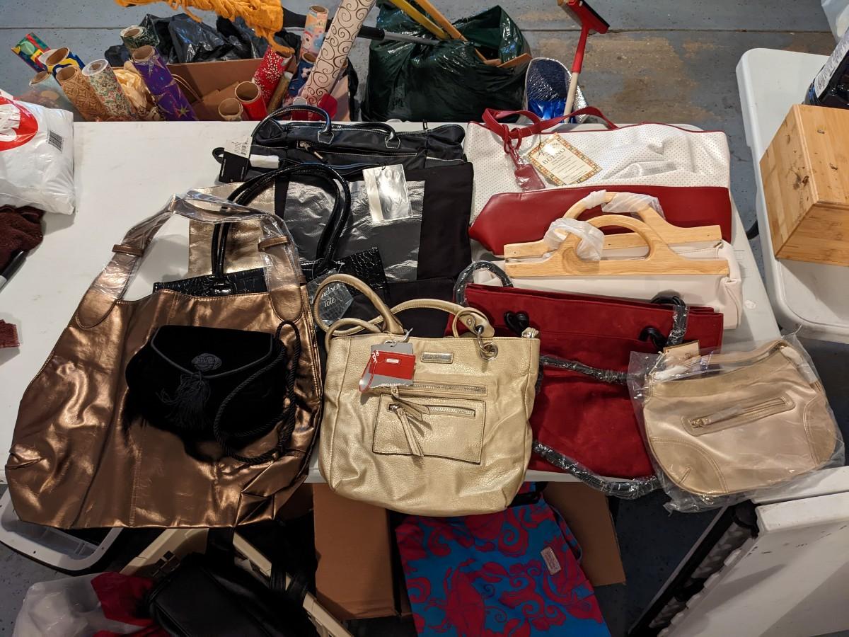10 new purses estatesales