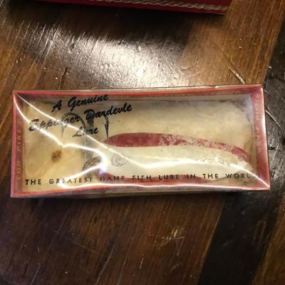 VINTAGE FISHING LURES