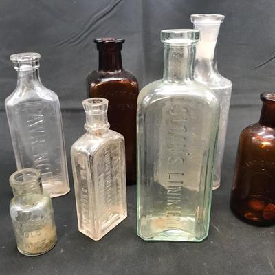 ANTIQUE BOTTLE LOT