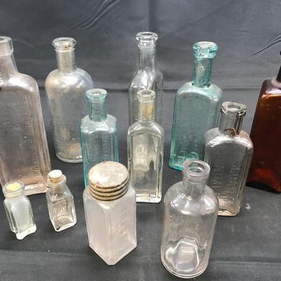 ANTIQUE BOTTLE GROUP