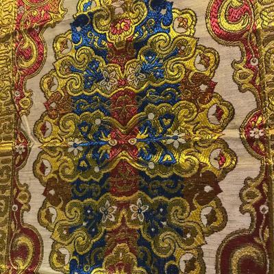 MID CENTURY SILK CLOTH