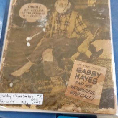 LOT 29  LOT OF OLD WESTERN COMIC BOOKS
