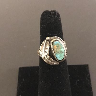 NATIVE AMERICAN STERLING SILVER RING