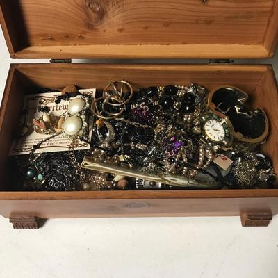ESTATE JEWELRY