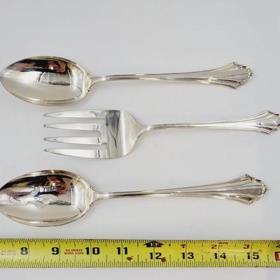 BEAUTIFUL 34 PIECE STERLING SILVER SET OF SILVERWARE
