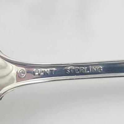 LUNT STERLING BERRY SERVING UTENSIL