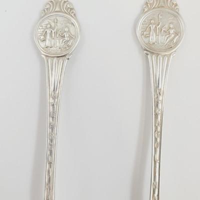 ANTIQUE PAIR OF NORTH CAROLINA STERLING SPOONS