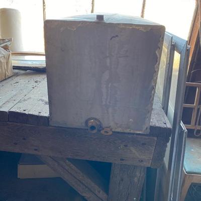 Aluminum tank