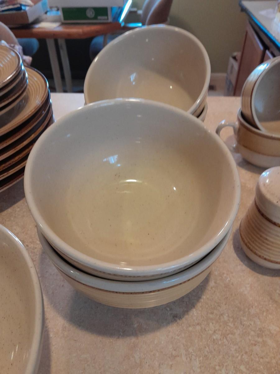 GIBSON DINNERWARE