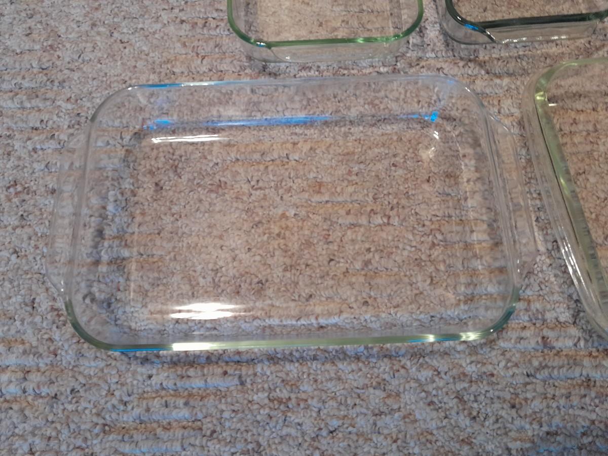 PYREX GLASS BAKING DISHES WITH BASKETS